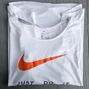 NIKE DRI-FIT white womens tshirt nike orange medium
